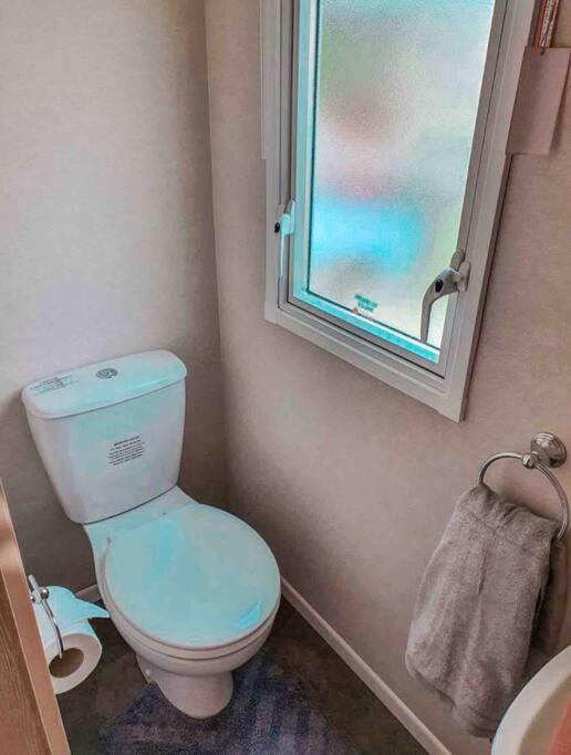 Spacious Caravan - Thorpe Park Cleethorpes Holiday home Humberston